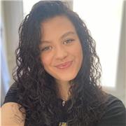 Jeune éducatrice spécialisée de 25 ans propose un accompagnement particulier d'aide aux devoirs.